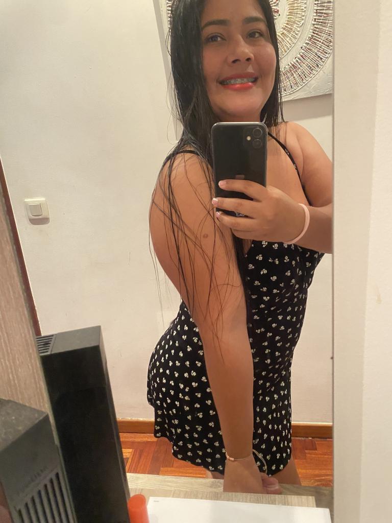 624541951: Chica busca chico en Pontevedra