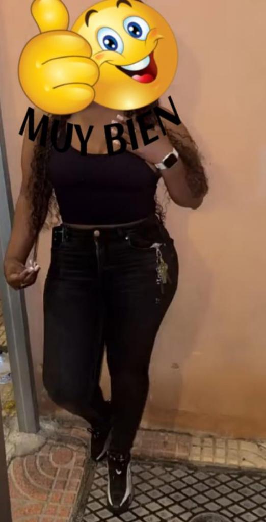 666404804: Chica busca chico en Barcelona