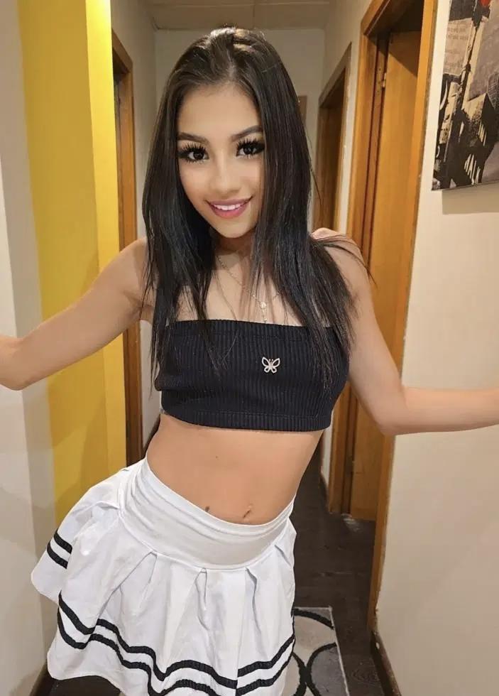 Chica busca chico en Ibiza: 