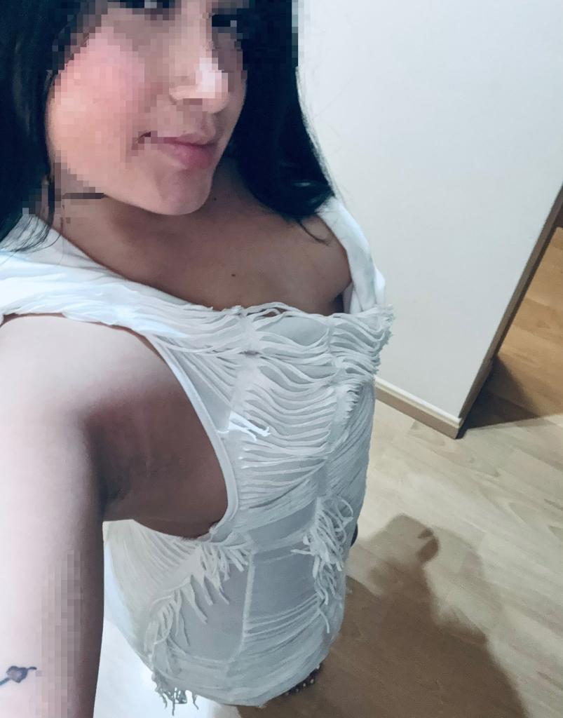 641990953: Chica busca chico en Valencia