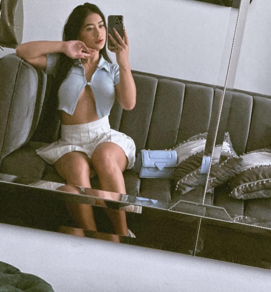 Chica busca chico en Menorca: 