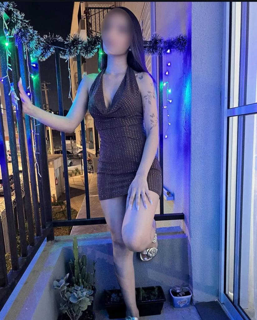 664468171: Chica busca chico en Almería
