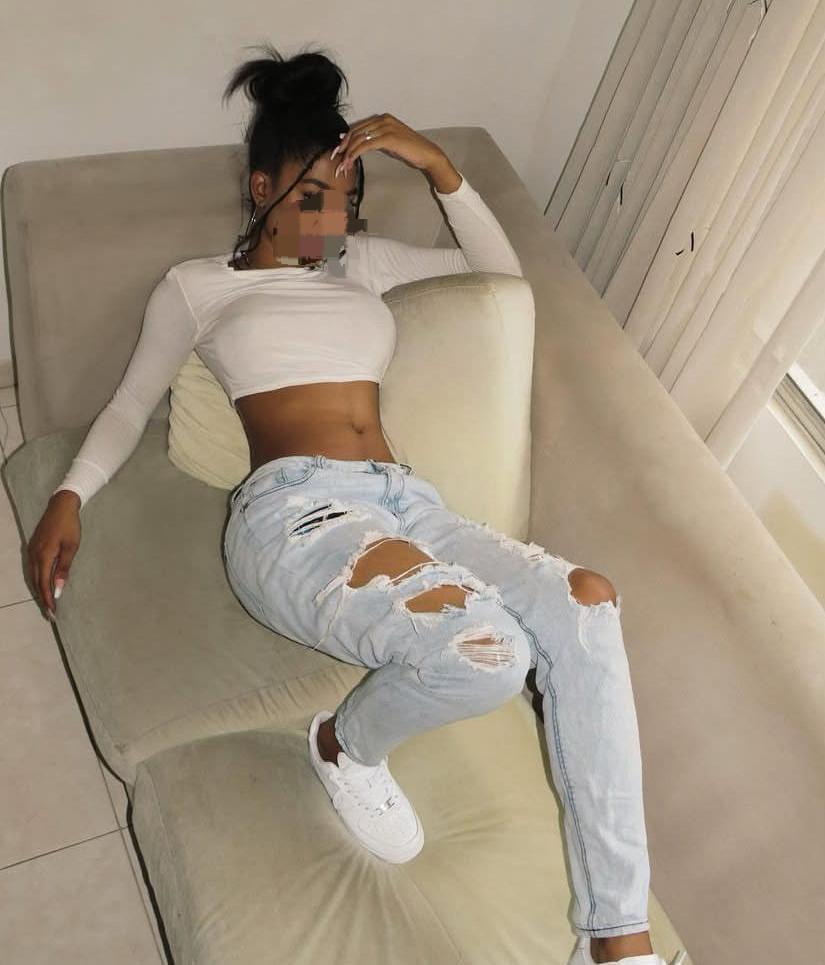 Chica busca chico en Lérida: 