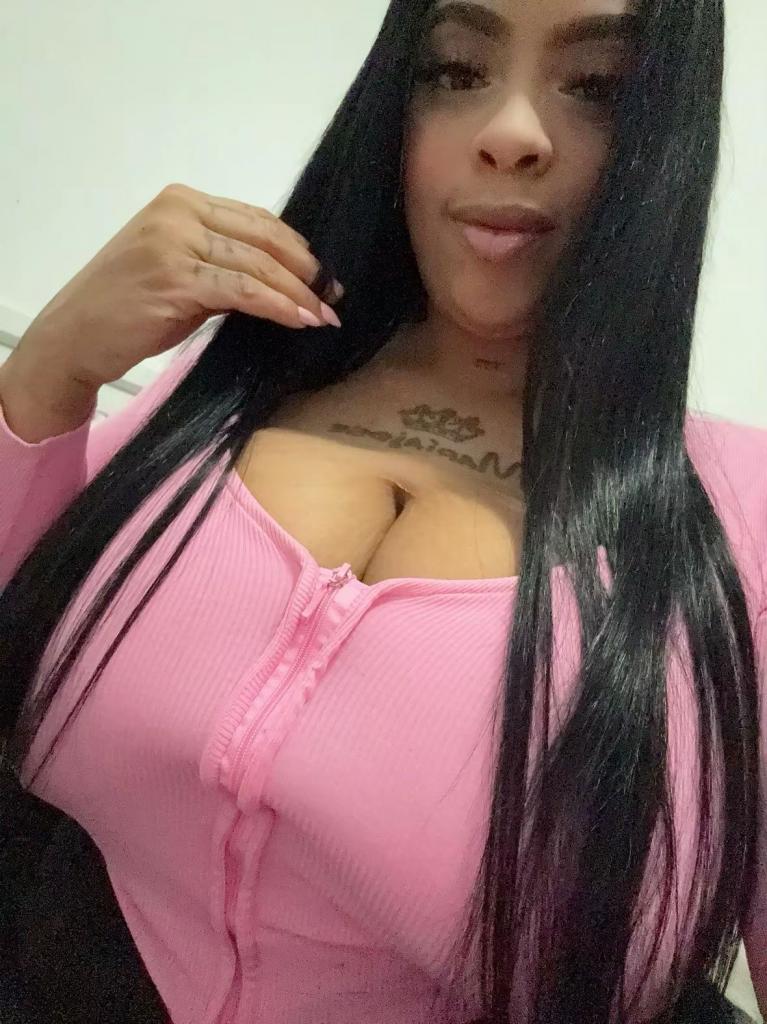 613898305: Chica busca chico en Alicante