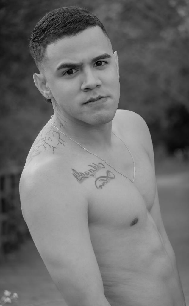 Chico busca chica en Sevilla: 