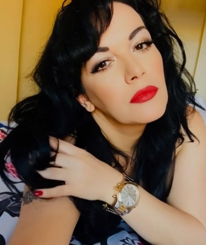 603698463: Chica busca chico en Barcelona