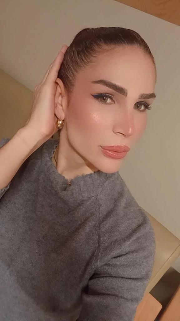 617058615: Travesti en Barcelona