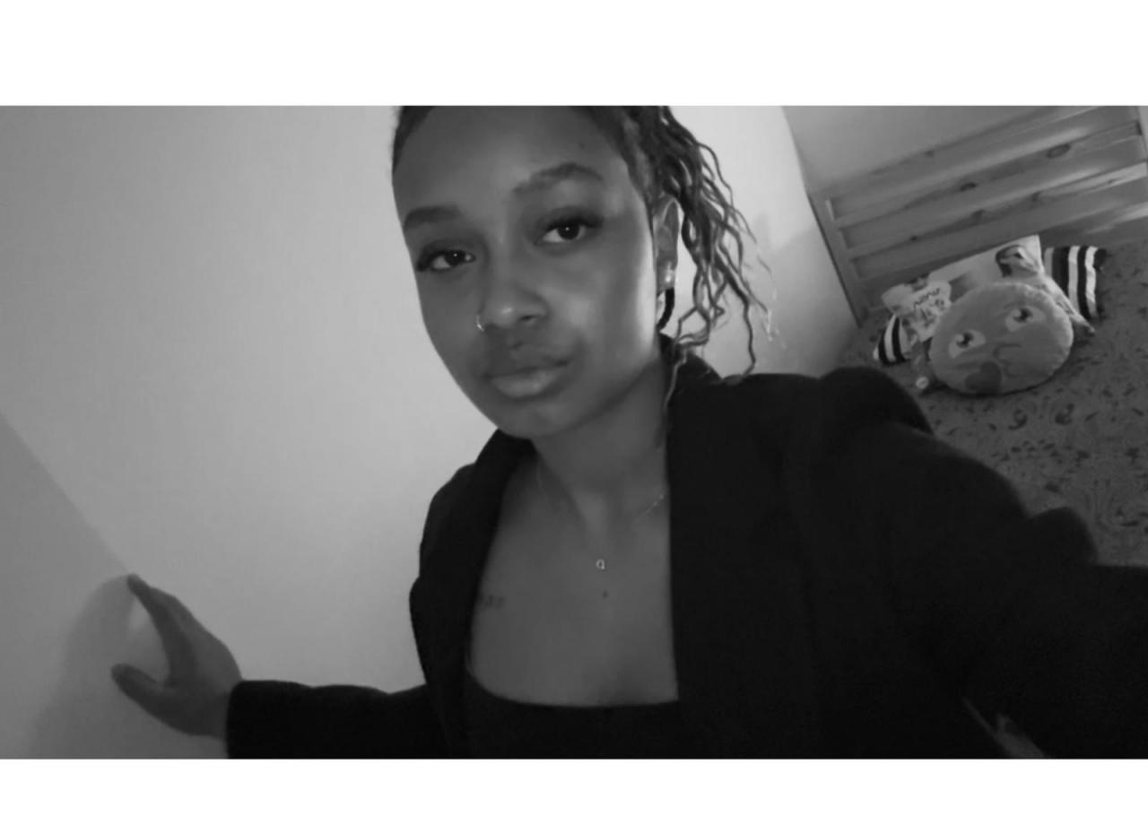 Chica busca chico en Tenerife: 