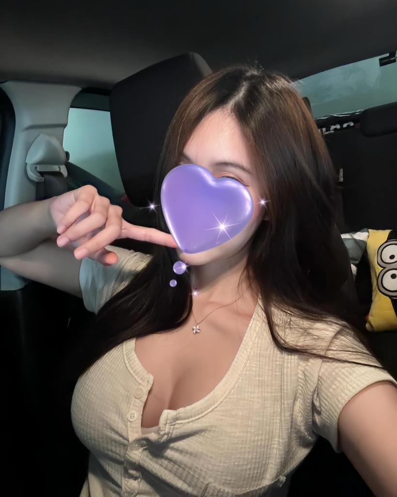 631885757: Chica busca chico en Barcelona