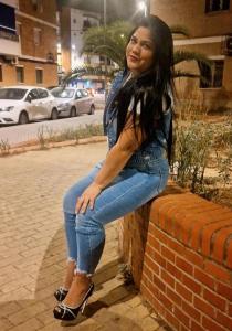 631927811: Chica busca chico en Badajoz