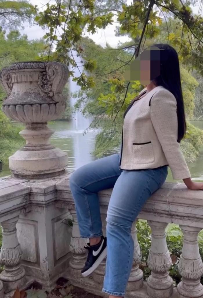 674938237: Chica busca chico en Madrid