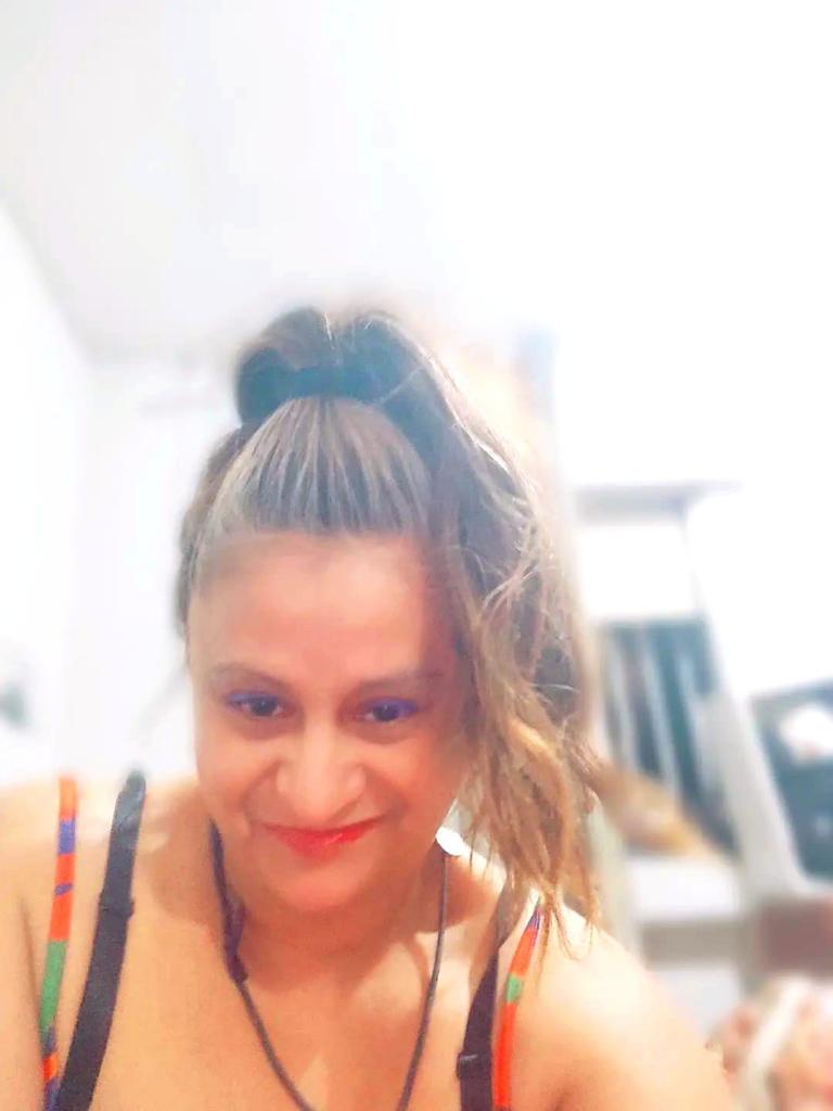 658446136: Chica busca chico en Madrid