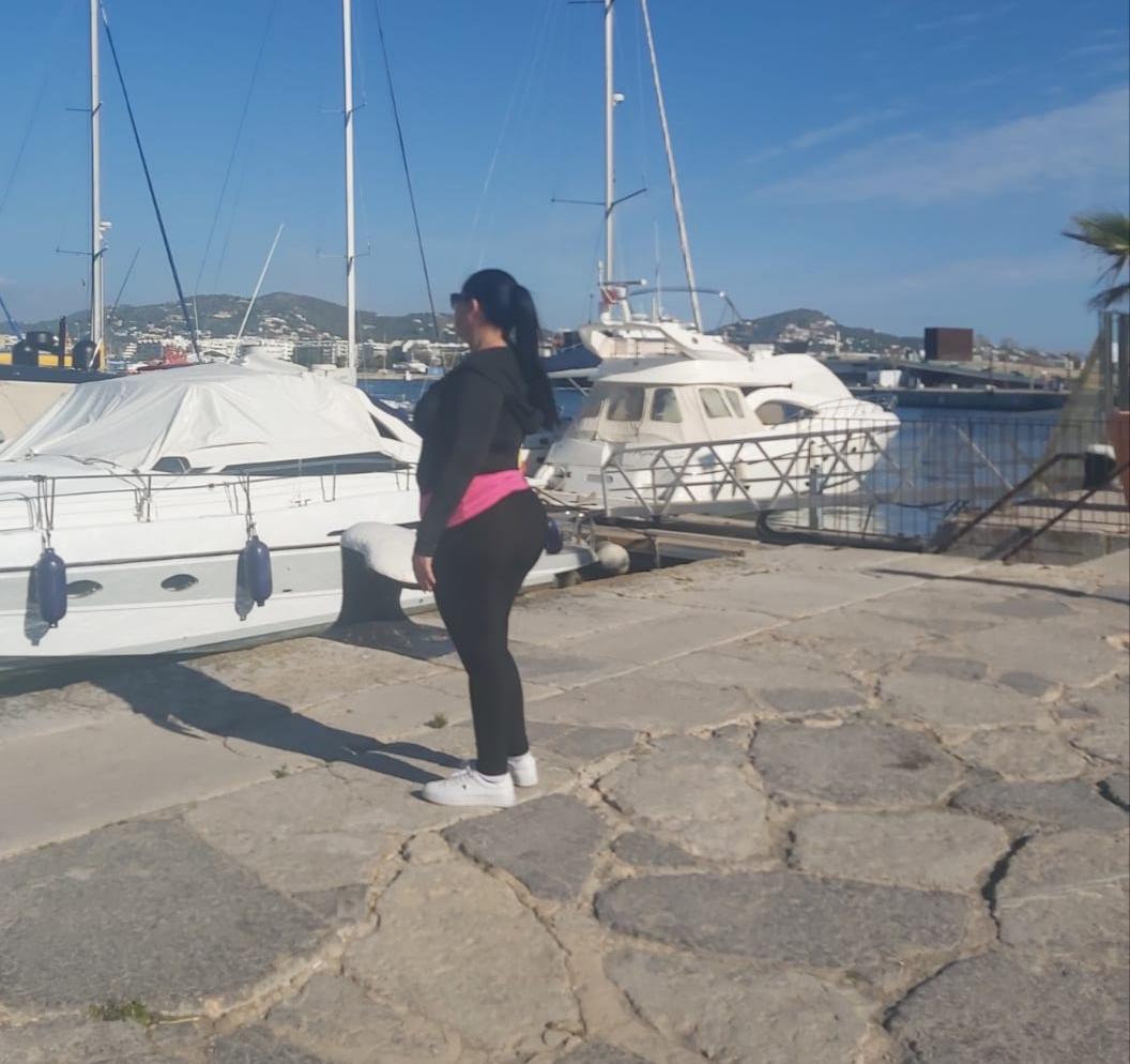 611205613: Chica busca chico en Ibiza