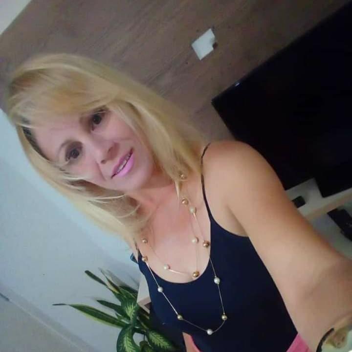 613605082: Chica busca chico en Badajoz