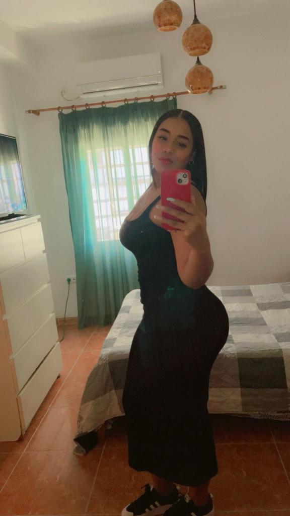 Chica busca chico en Cádiz: 