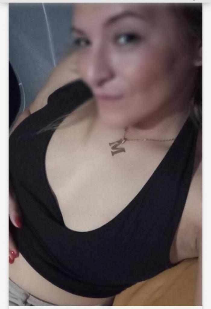 Chica busca chico en Murcia: 