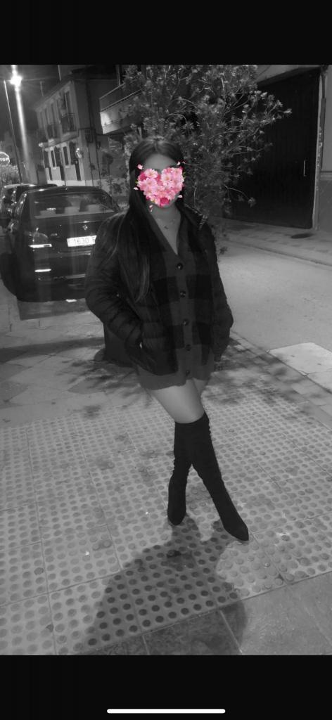 Chica busca chico en Granada: 