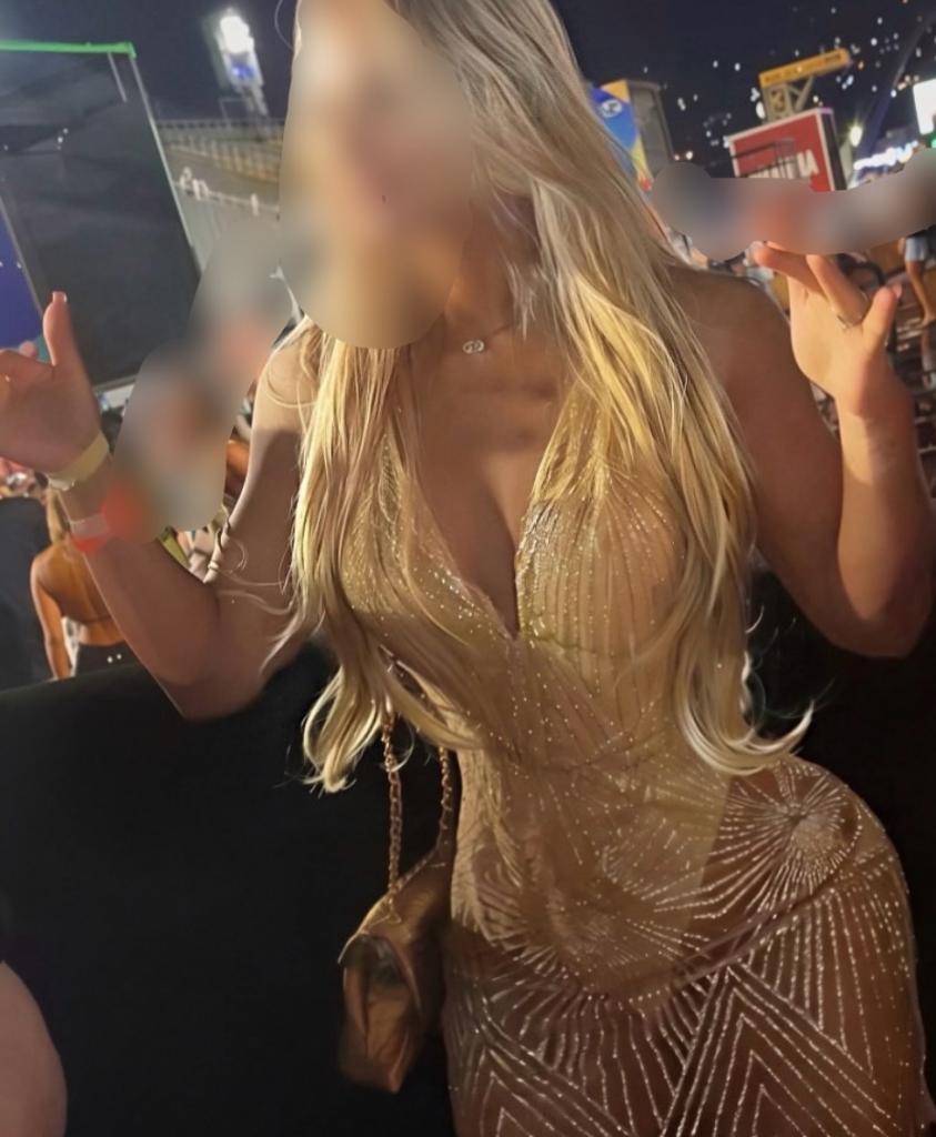 Chica busca chico en Barcelona: 