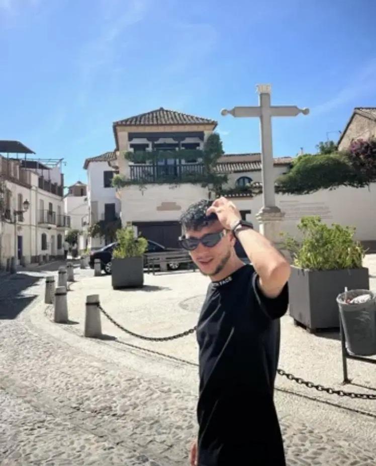 610325639: Chico busca chica en Málaga