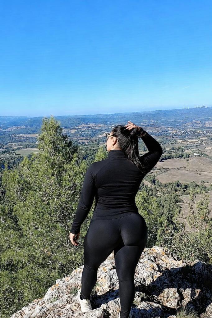 Chica busca chico en Granada: 