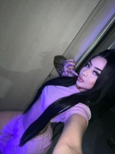 614963822: Chica busca chico en Granada