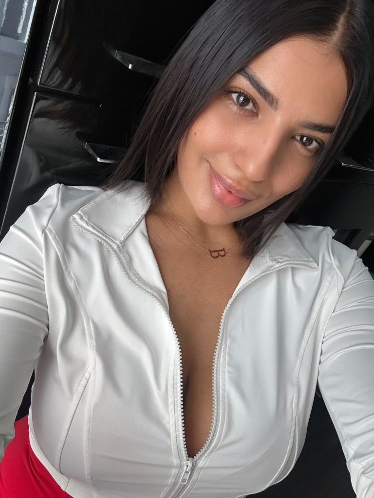 Chica busca chico en Sevilla: 