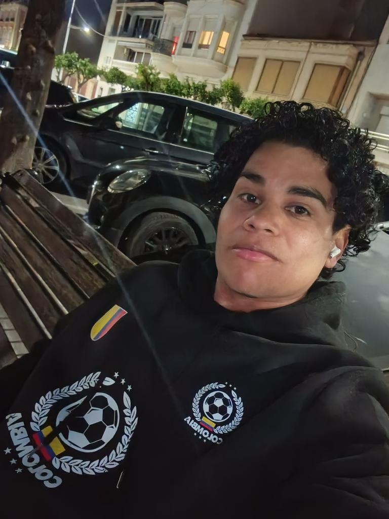 Chico busca chica en Alicante: 