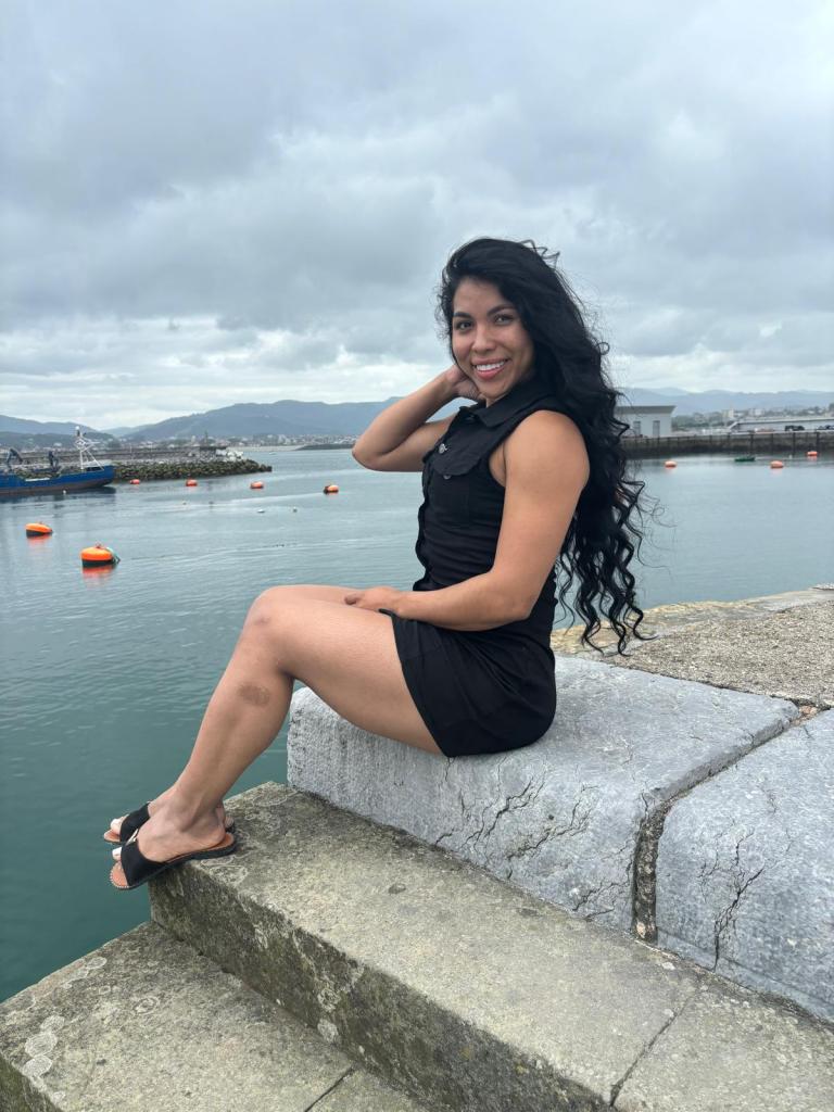 Chica busca chico en Granada: 