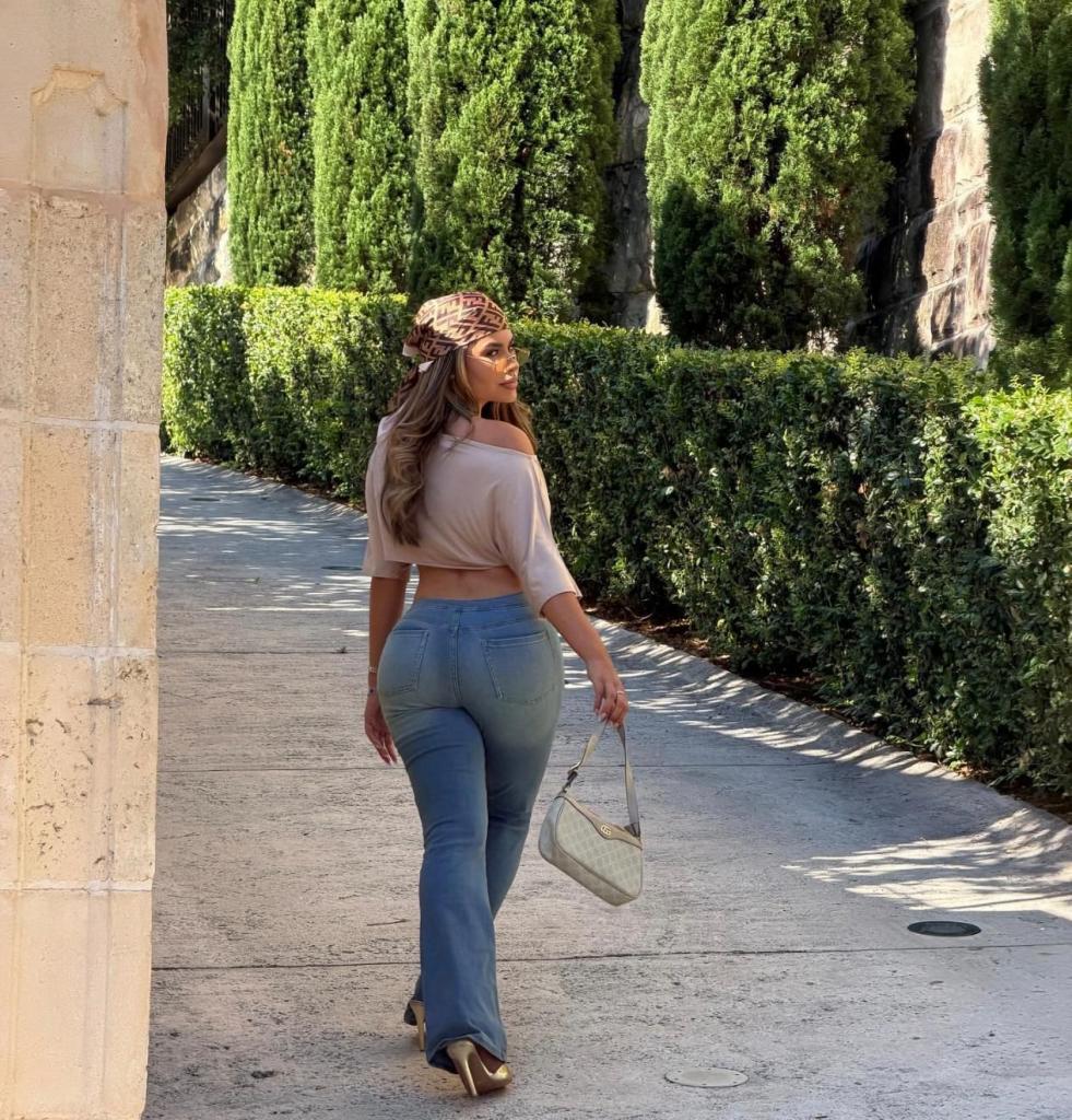 Chica busca chico en Granada: 