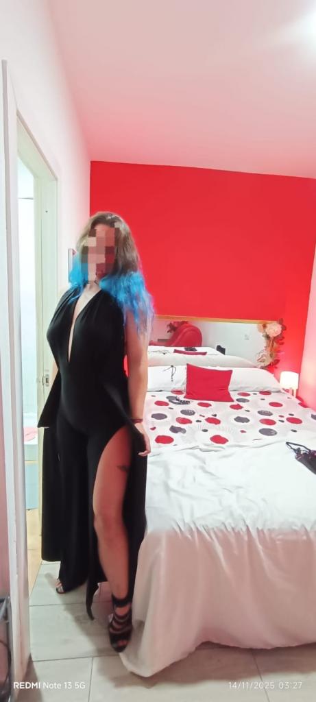 647222275: Chica busca chico en Madrid