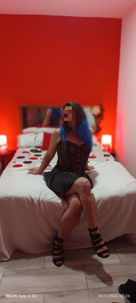 647222275: Chica busca chico en Madrid