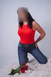 697859549: Chica busca chico en Castellón