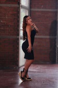 615369867: Chica busca chico en Madrid