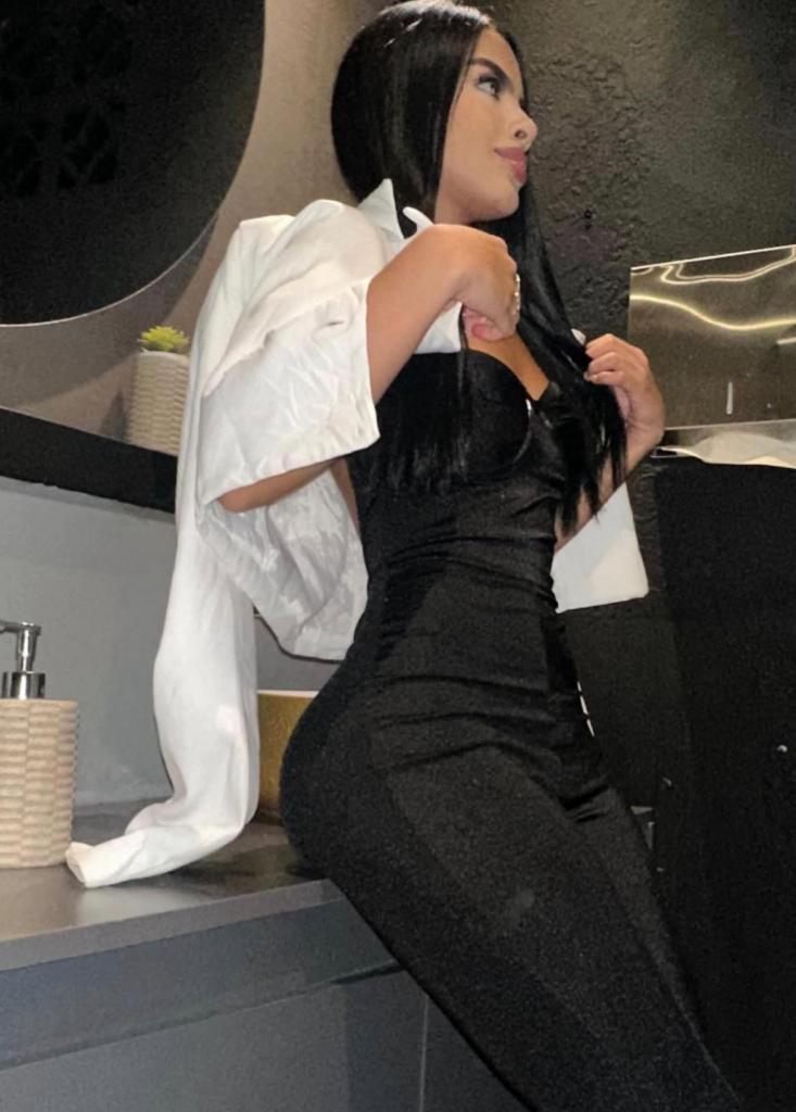 624903256: Chica busca chico en La Coruña