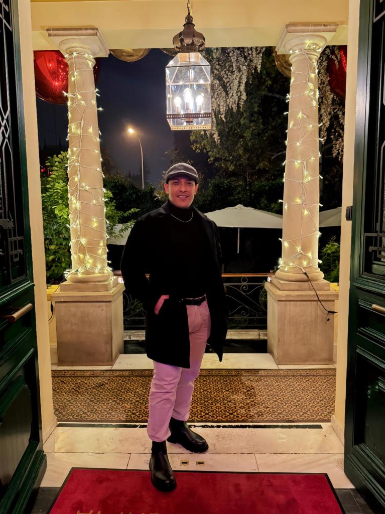 Chico busca chica en Sevilla: 