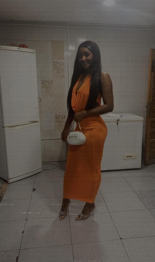 614995605: Chica busca chico en Mallorca