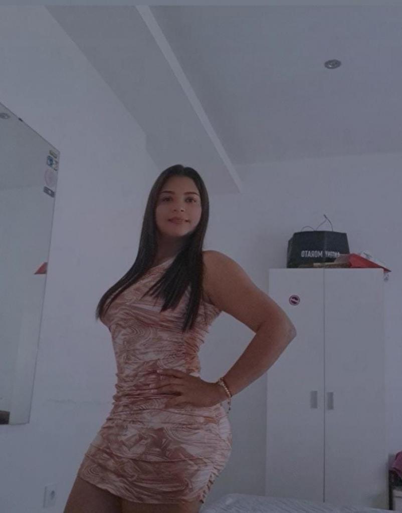 Chica busca chico en Ibiza: 