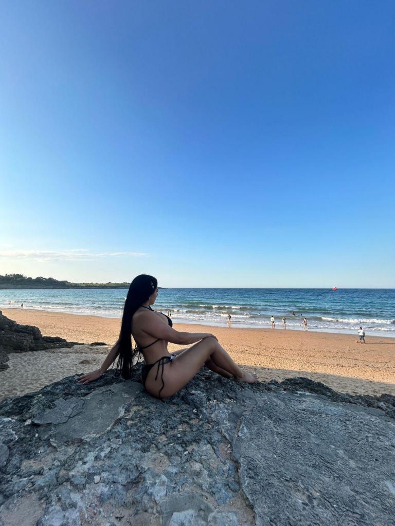 657629786: Chica busca chico en La Coruña