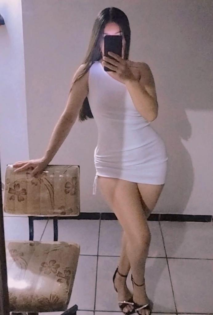 663713369: Chica busca chico en León