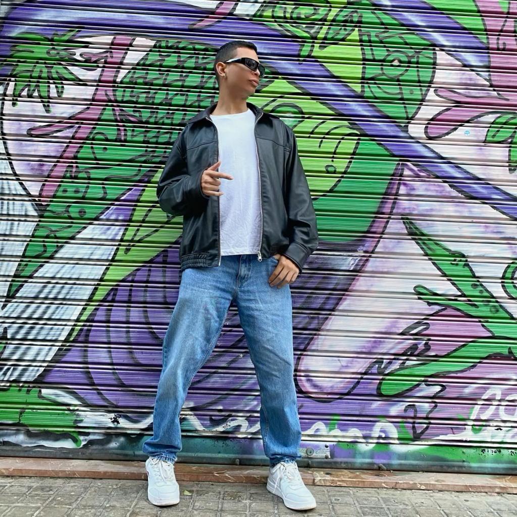 Chico busca chica en Valencia: 