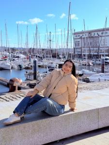 657684593: Chica busca chico en La Coruña