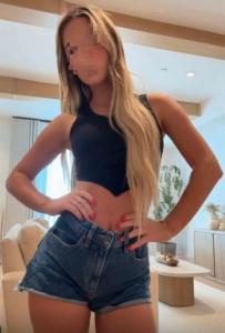 742030588: Chica busca chico en Valencia