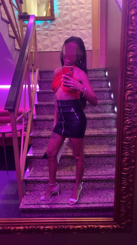 Chica busca chico en Orense: 