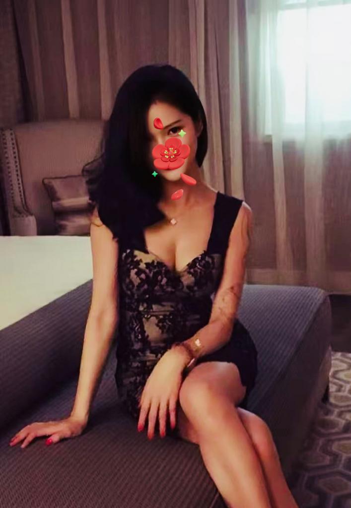 615620008: Chica busca chico en Barcelona