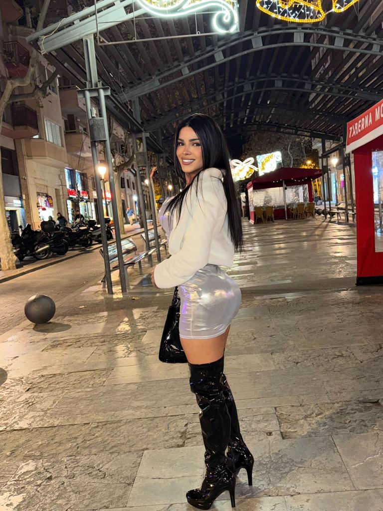 631242200: Travesti en Barcelona