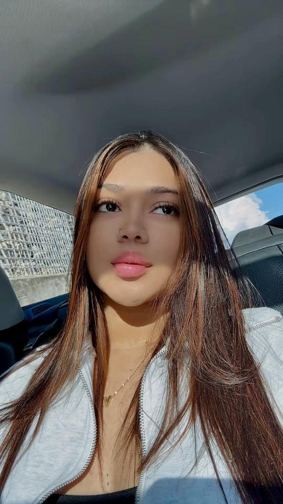 Chica busca chico en Málaga: Chica busca chico