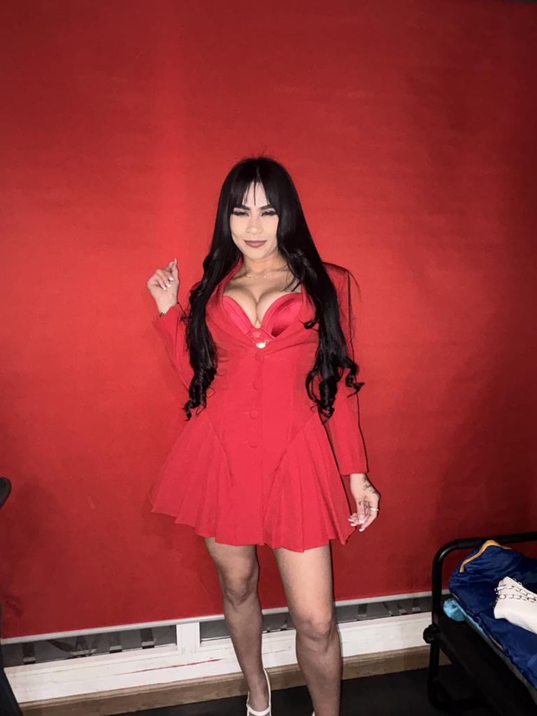 612402481: Chica busca chico en Pontevedra