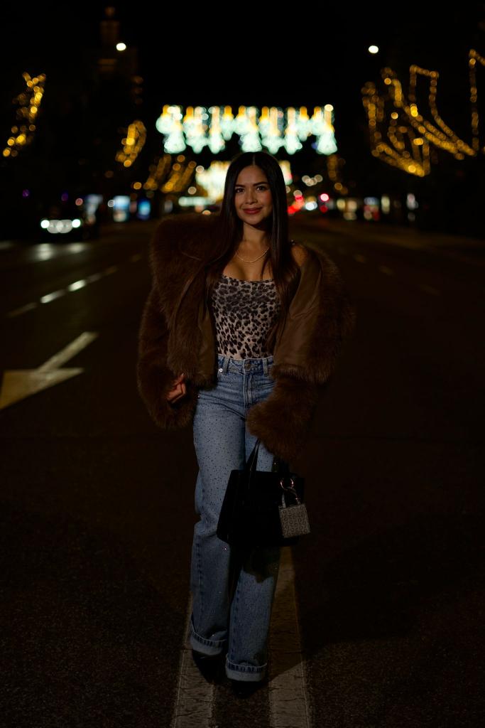 604492721: Chica busca chico en Málaga