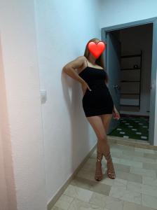 622465673: Chica busca chico en Sevilla