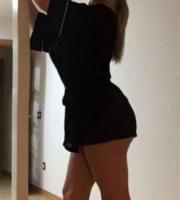 631056225: Chica busca chico en Barcelona